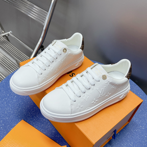 Louis Vuitton Time Out Tênis