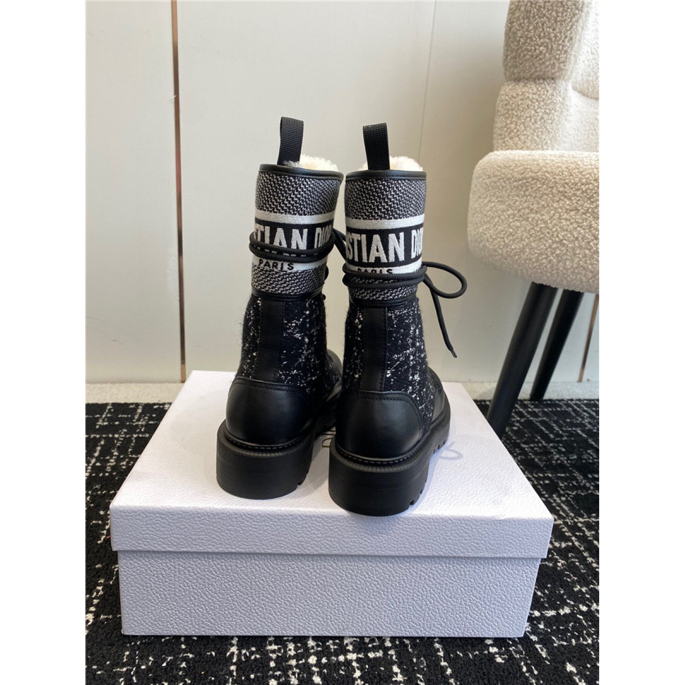 D-MAJOR ANKLE BOOT BLACK CALFSKIN WITH BLACK AND WHITE CANNAGE TWEED