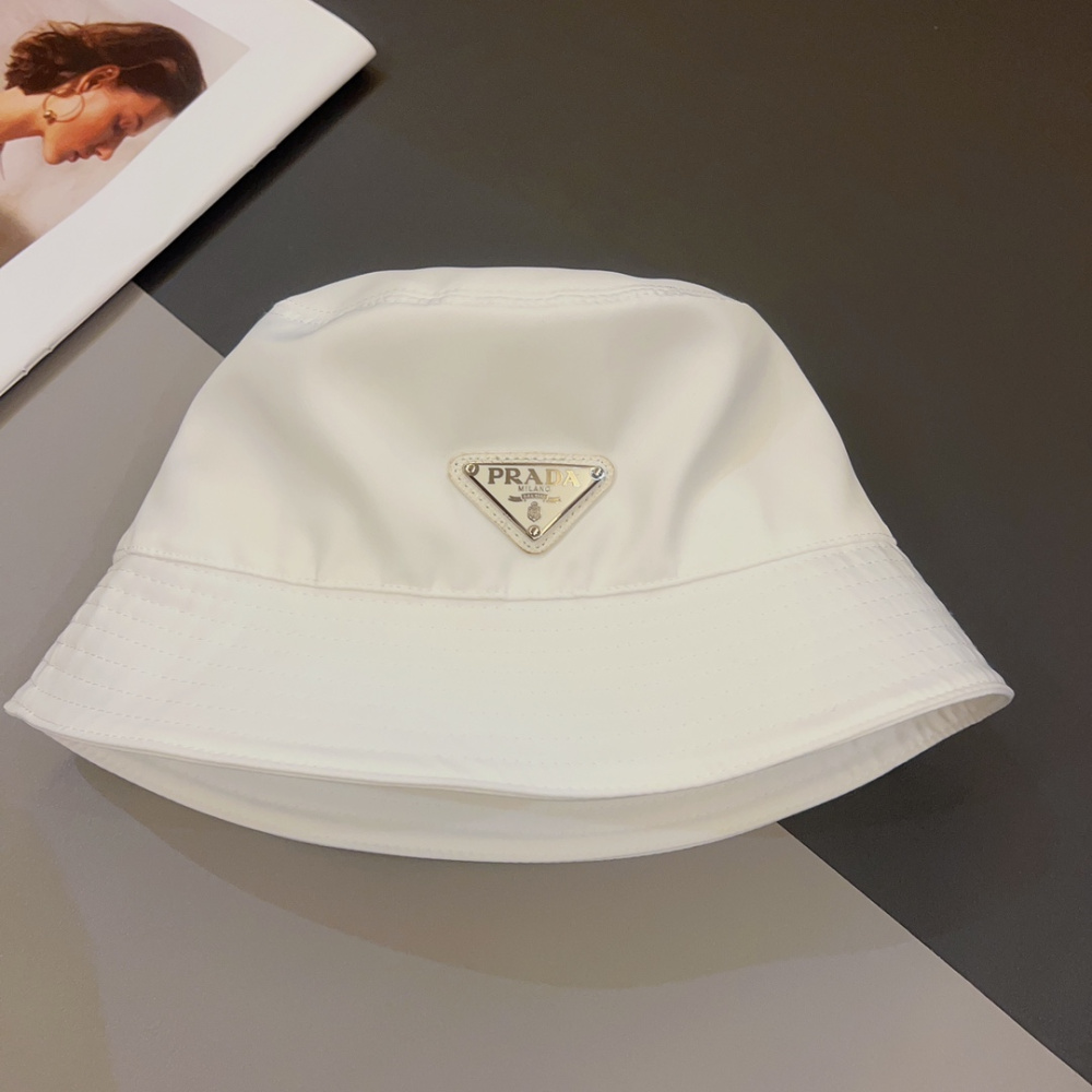 Bucket Prada Re-Nylon Branca