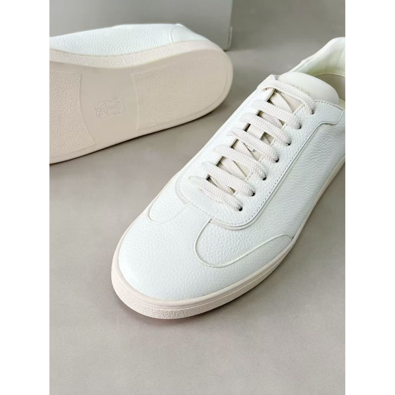 Brunello Cucinelli Tênis em Couro Branco