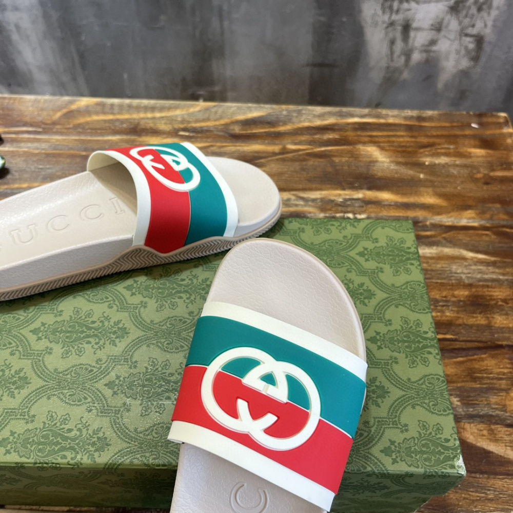 Gucci Slide Bege