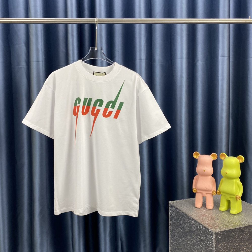 Camiseta com estampa Gucci Blade Branca
