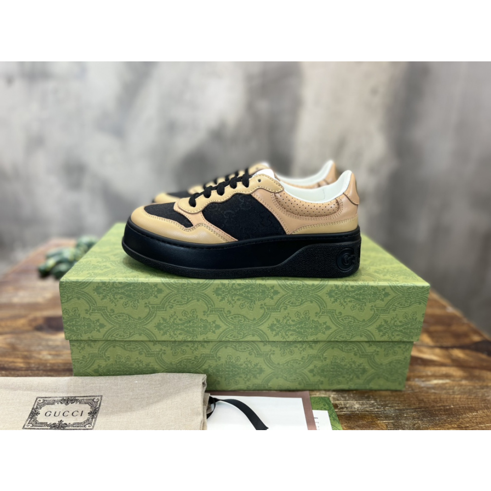 Tênis Gucci GG Supreme Marrom/Preto