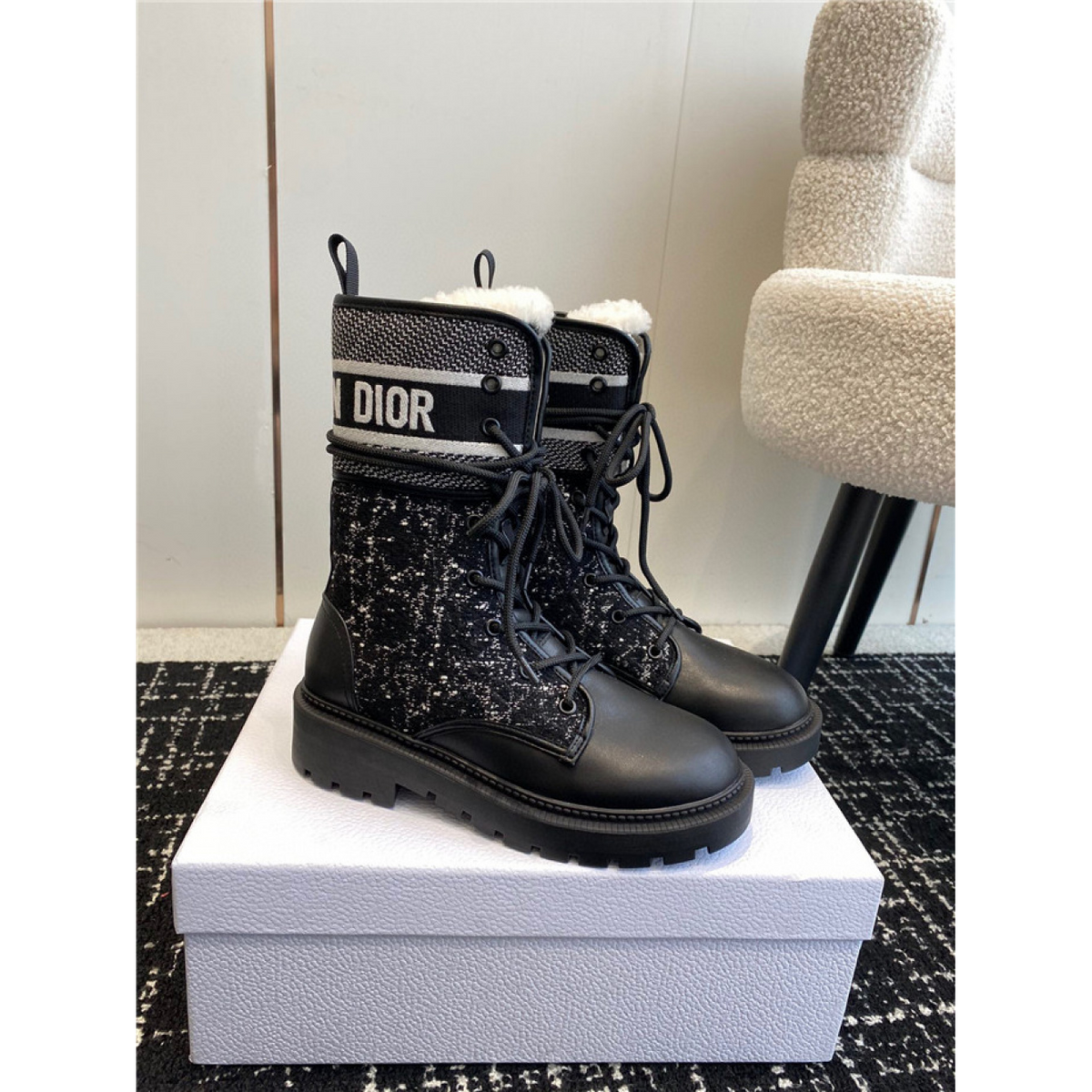 D-MAJOR ANKLE BOOT BLACK CALFSKIN WITH BLACK AND WHITE CANNAGE TWEED