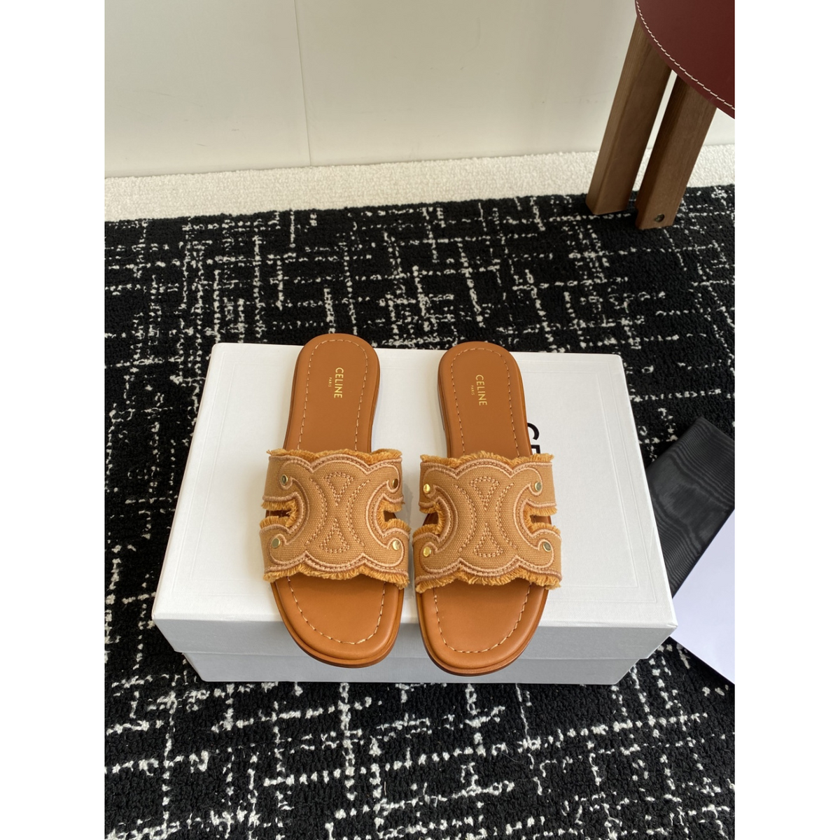 Sandália Celine Marina Finged Mule Marrom Camelo