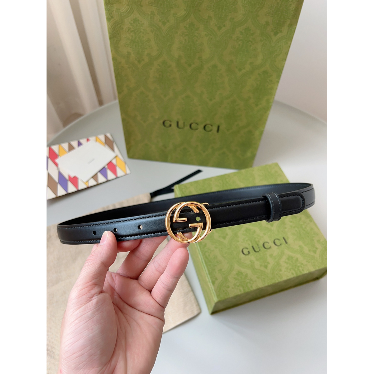 Cinto Gucci Couro Preto Ferragem Dourada 2.0cm