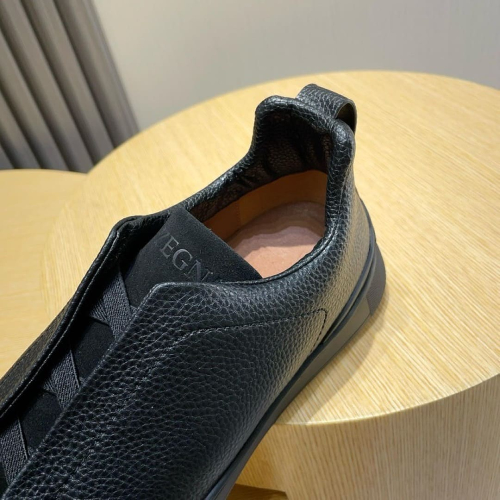 Zegna Triple Stitch em Camurça Preto