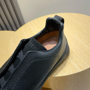 Zegna Triple Stitch em Camurça Preto