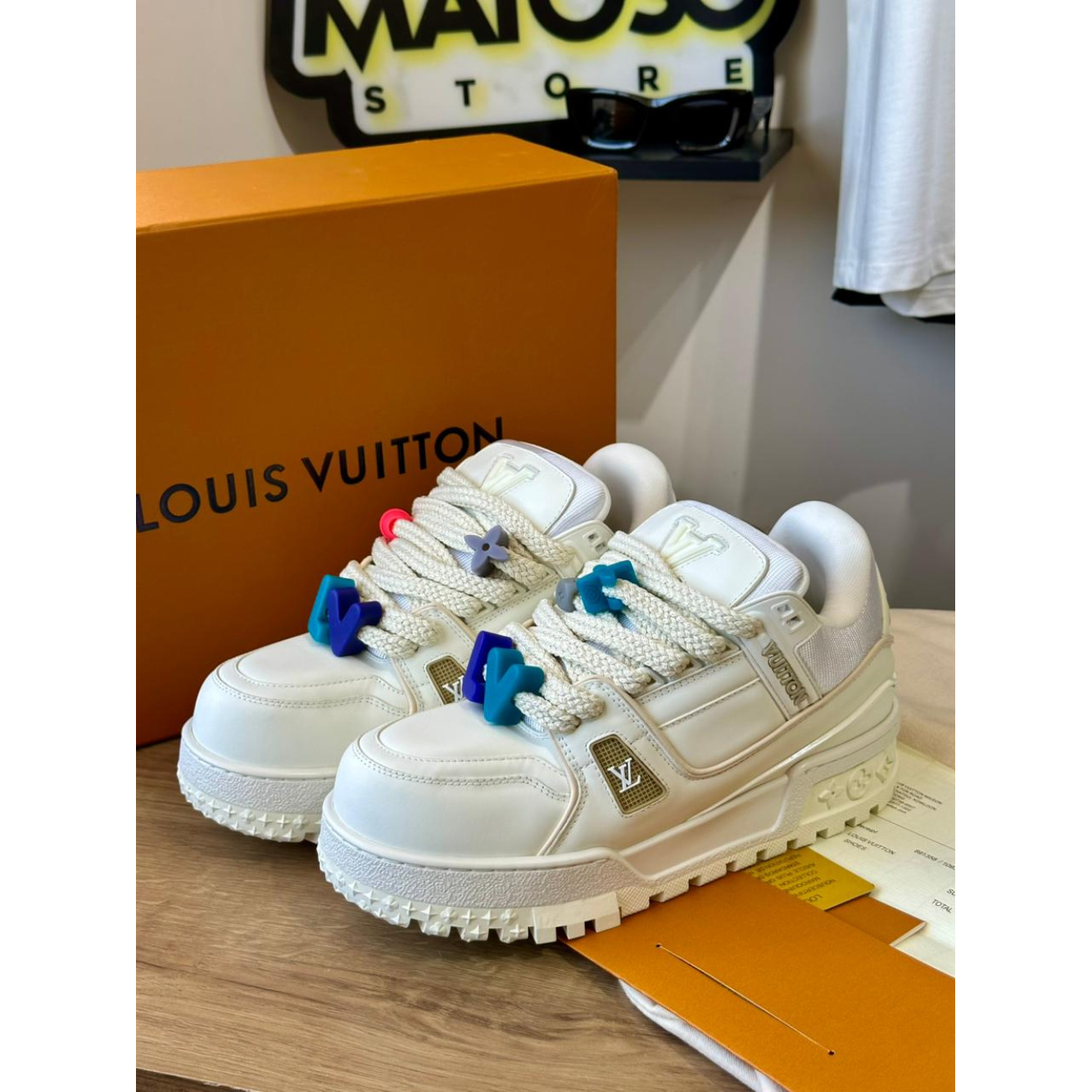 Tênis Louis Vuitton Trainer Maxi Bege/White
