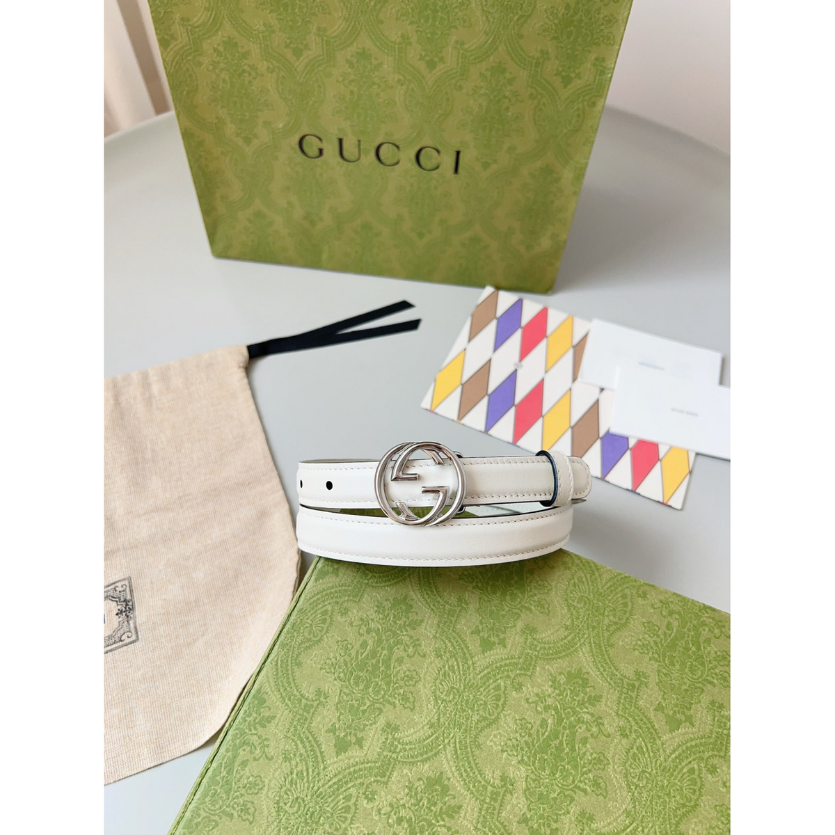 Cinto Gucci Couro Branco Ferragem Prata 2.0cm
