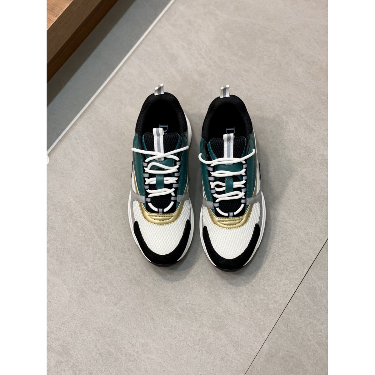 Dior Tênis B22 Branco c/ verde