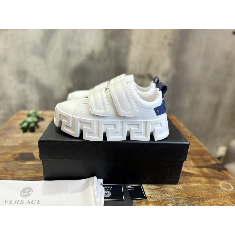 Tênis Versace Greca Labyrinth de Couro Branco/Azul