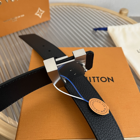 Cinto Louis Vuitton Heritage Reversível Preto Ferragem Prata 4.0cm