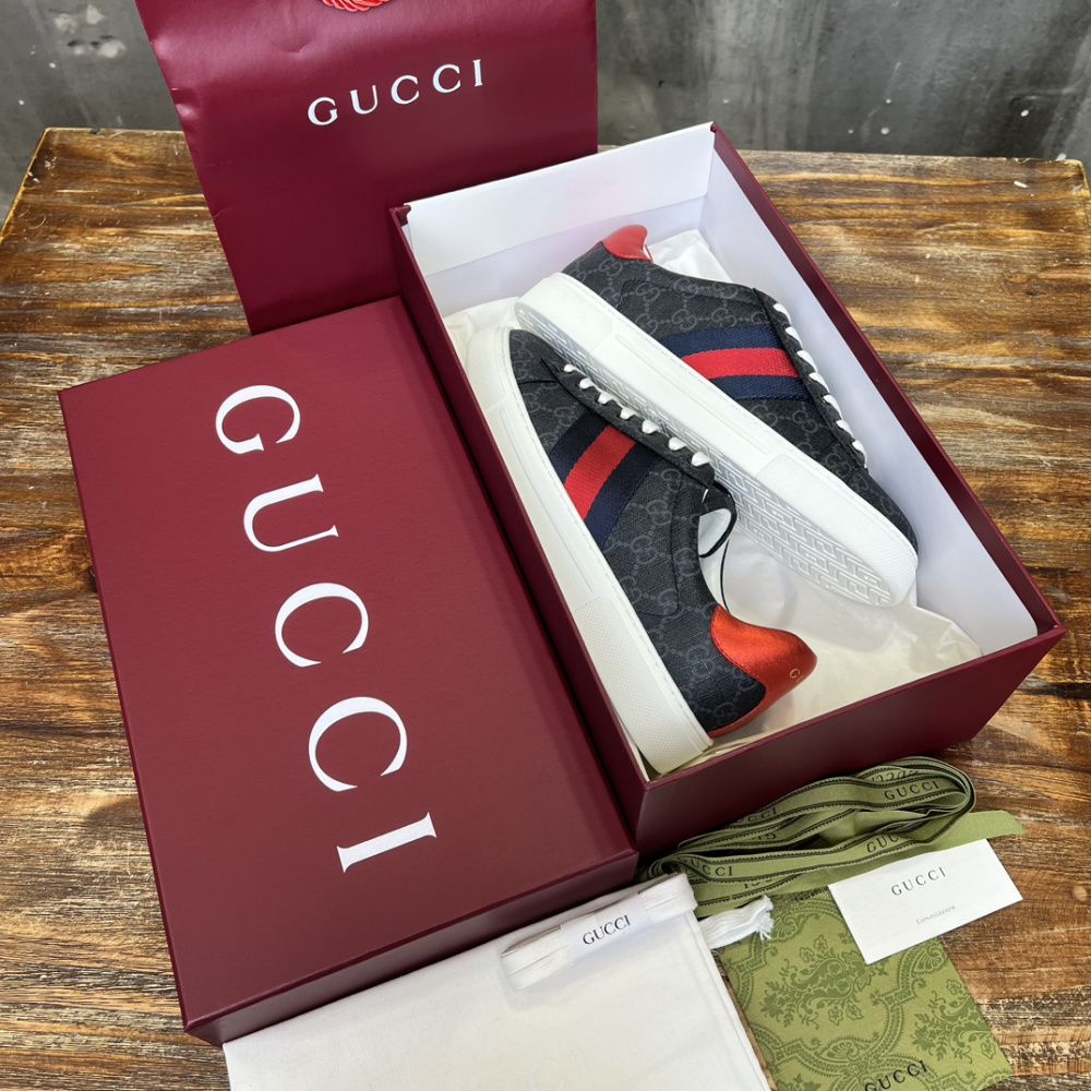 Gucci Sneaker Ace With Web Preto