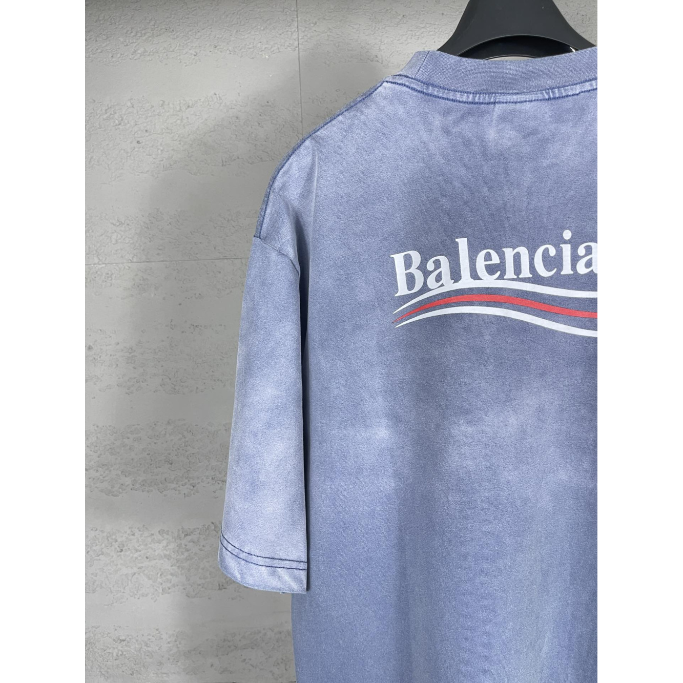 Camiseta de Algodão Balenciaga Political Campaign Medium Fit Azul desbotado