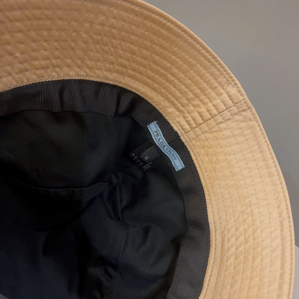 Bucket Prada Re-Nylon Bege