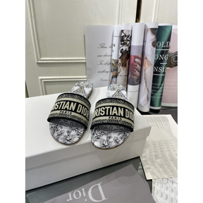 Dior Sandália Rasteira Cinza