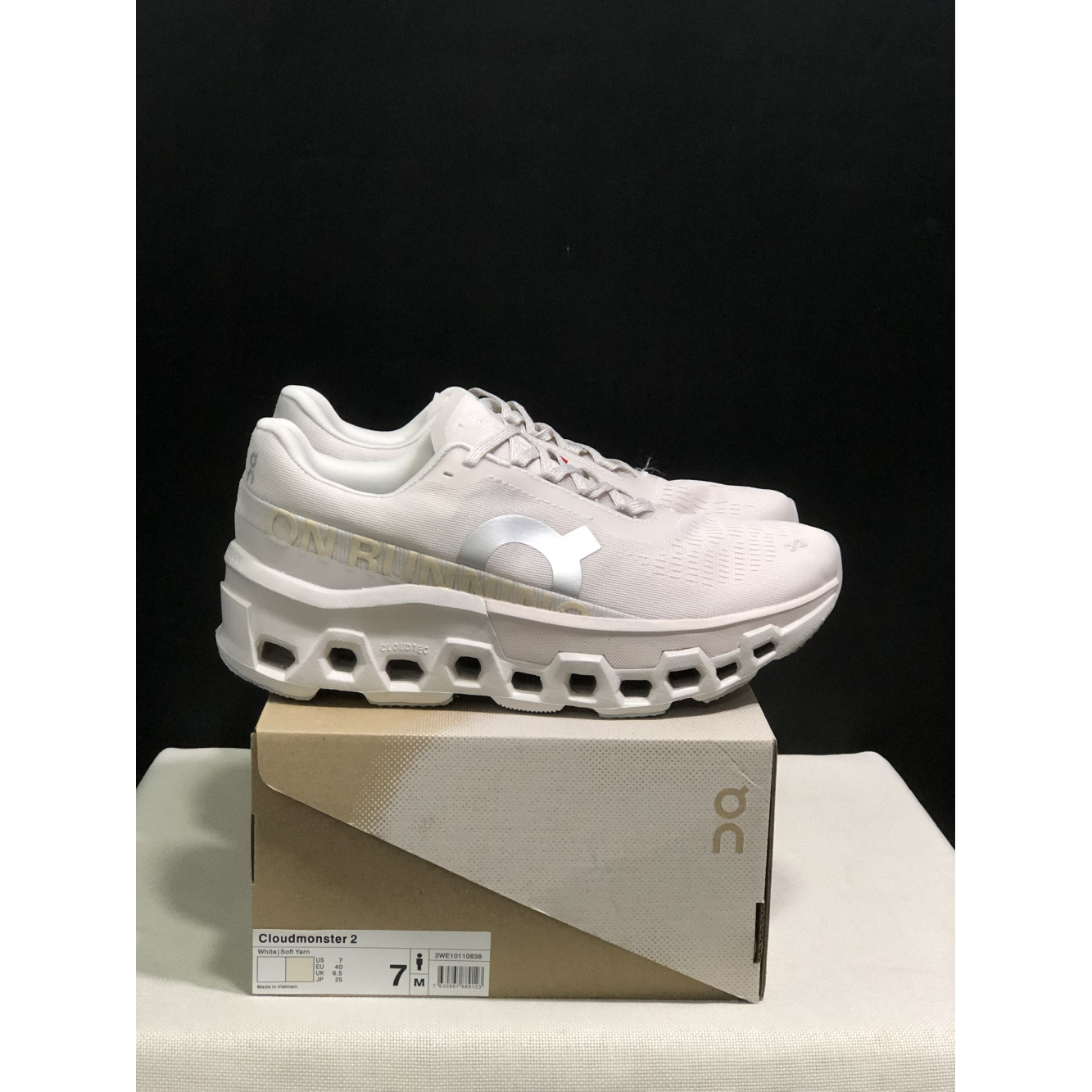 Tênis On Running Cloudmonster 2 Branco/Prata