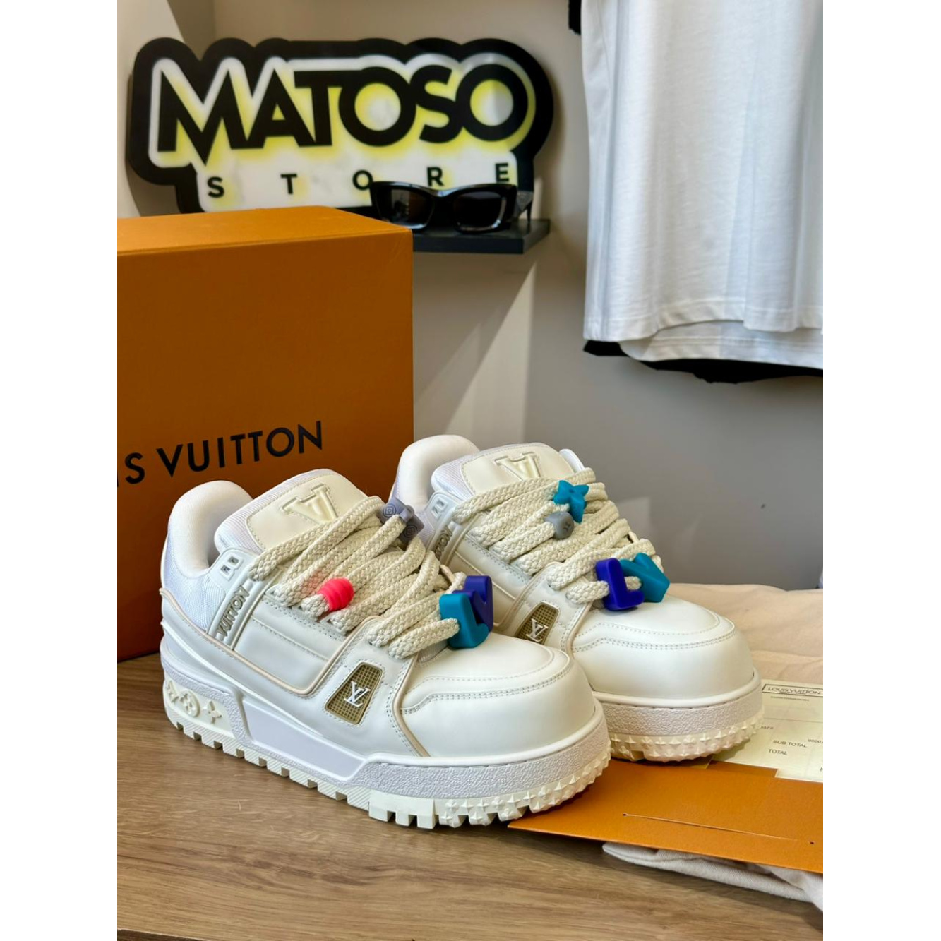 Tênis Louis Vuitton Trainer Maxi Bege/White