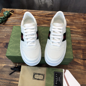 Gucci Sneaker GG Supreme Bandeira Tradicional