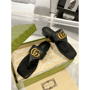 Sandália Gucci com Double G Preta