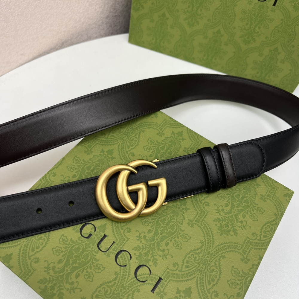 Cinto Gucci GG Dupla Face Preto/Marrom 3.7cm