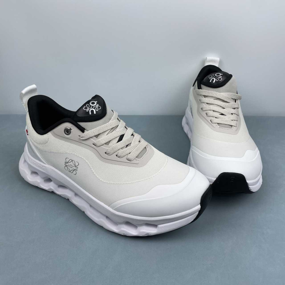 Tênis On Cloudtilt x LOEWE branco/preto