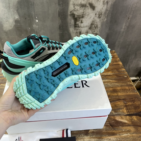 Tênis Moncler Trailgrip GTX Azul Fluorescente