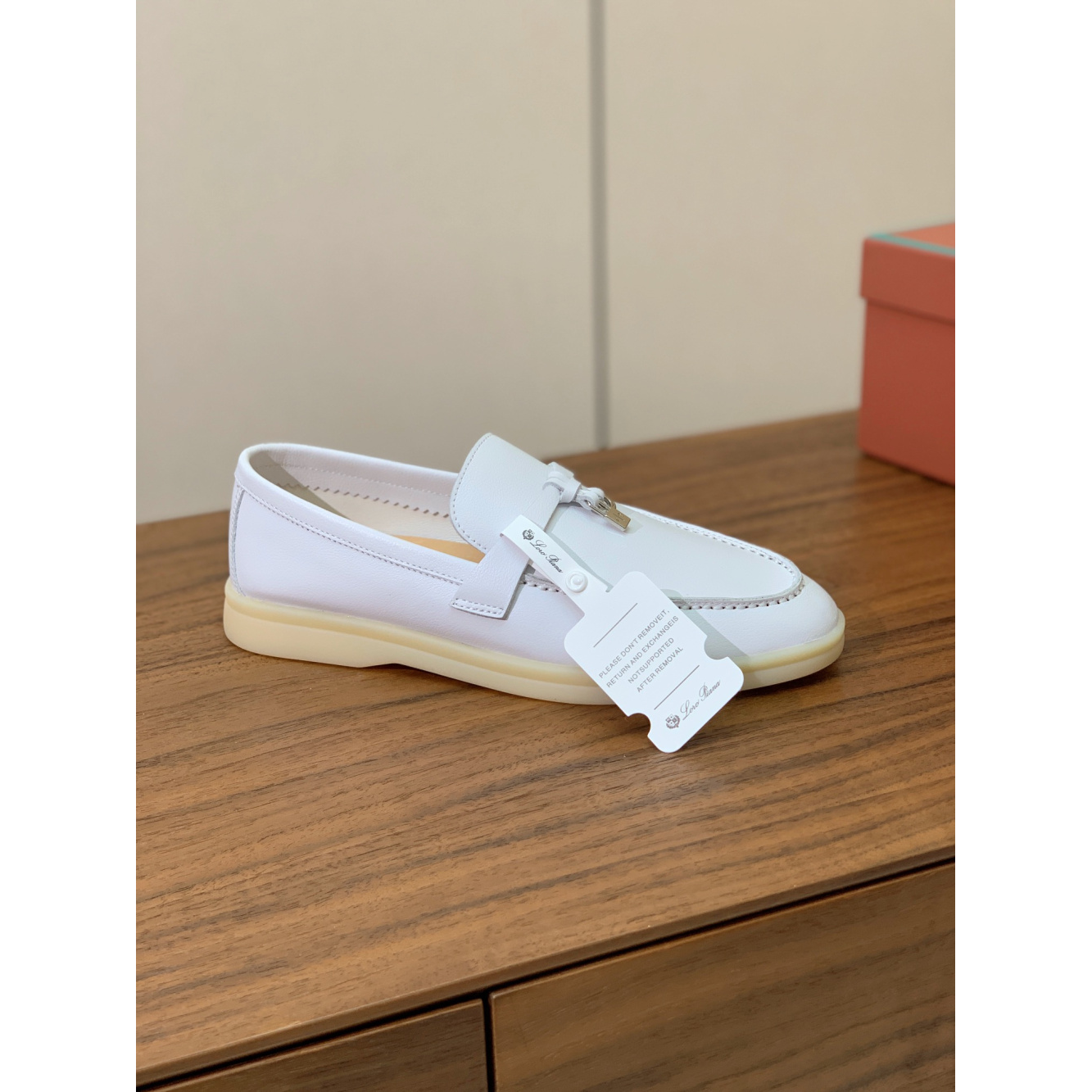 Summer Charms Walk Loro Piana Loafer Couro Branco