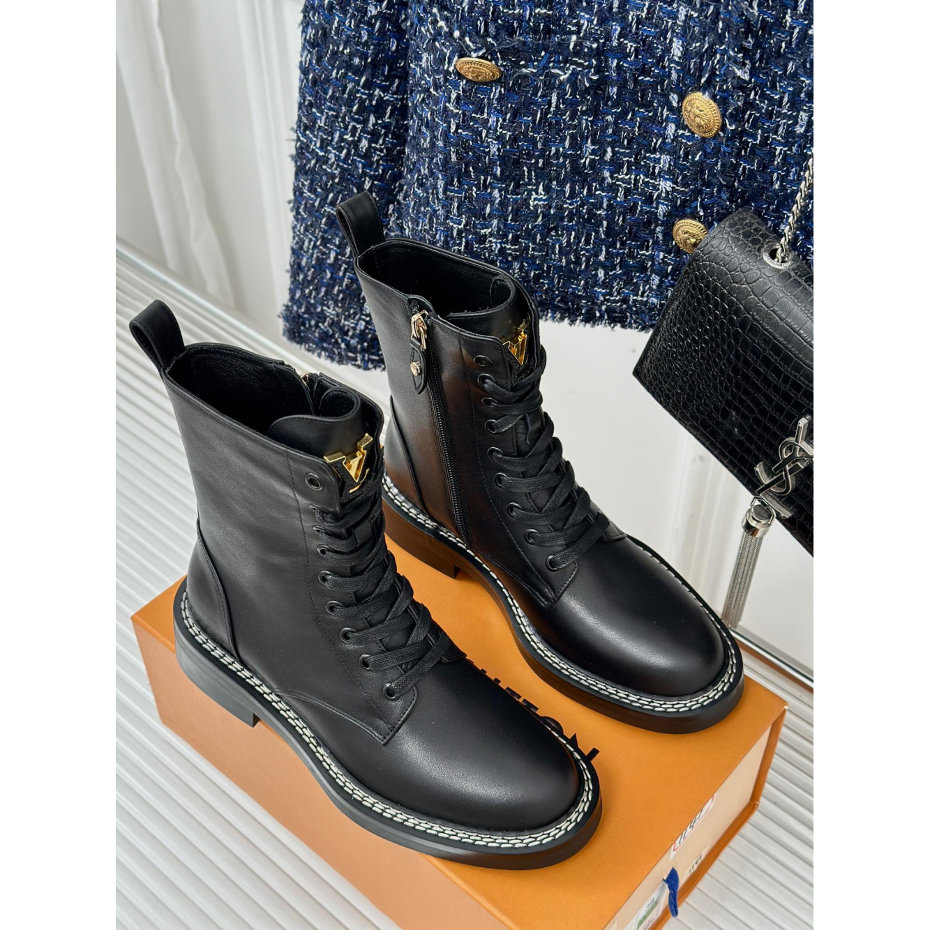 Bota Coturno Louis Vuitton
