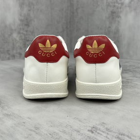 Tênis Gucci x Adidas Gazelle Branco/Preto/Vermelho