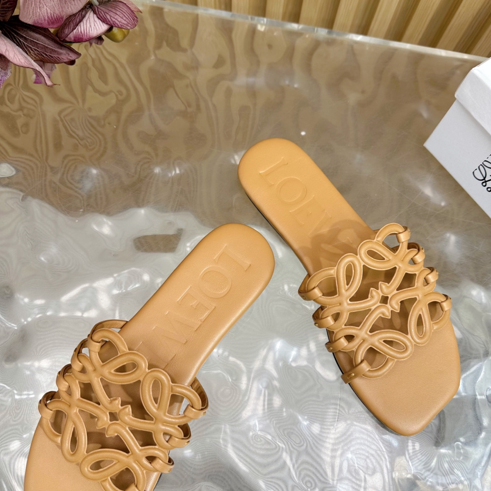 Sandália Loewe Slide Petal Anagram Caramelo