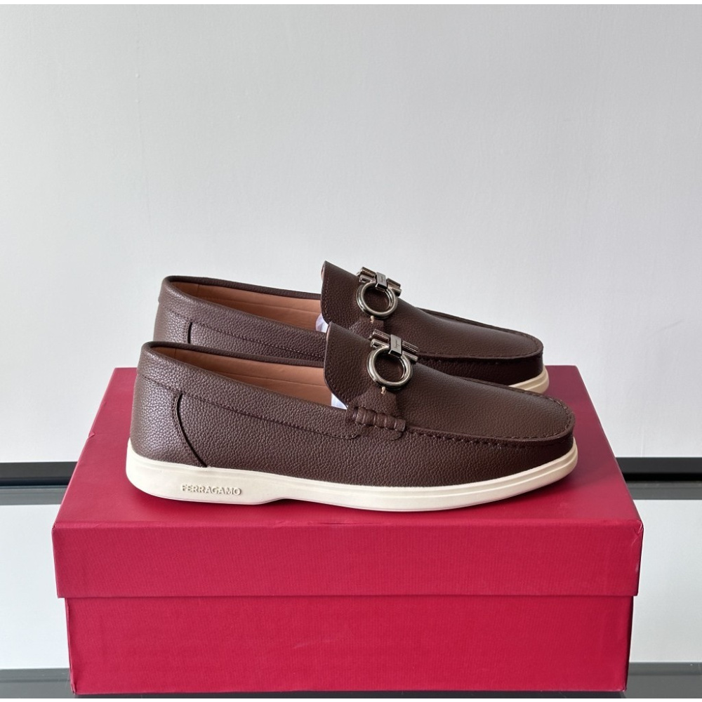 Sapato Mocassim Salvatore Ferragamo Casual Marrom