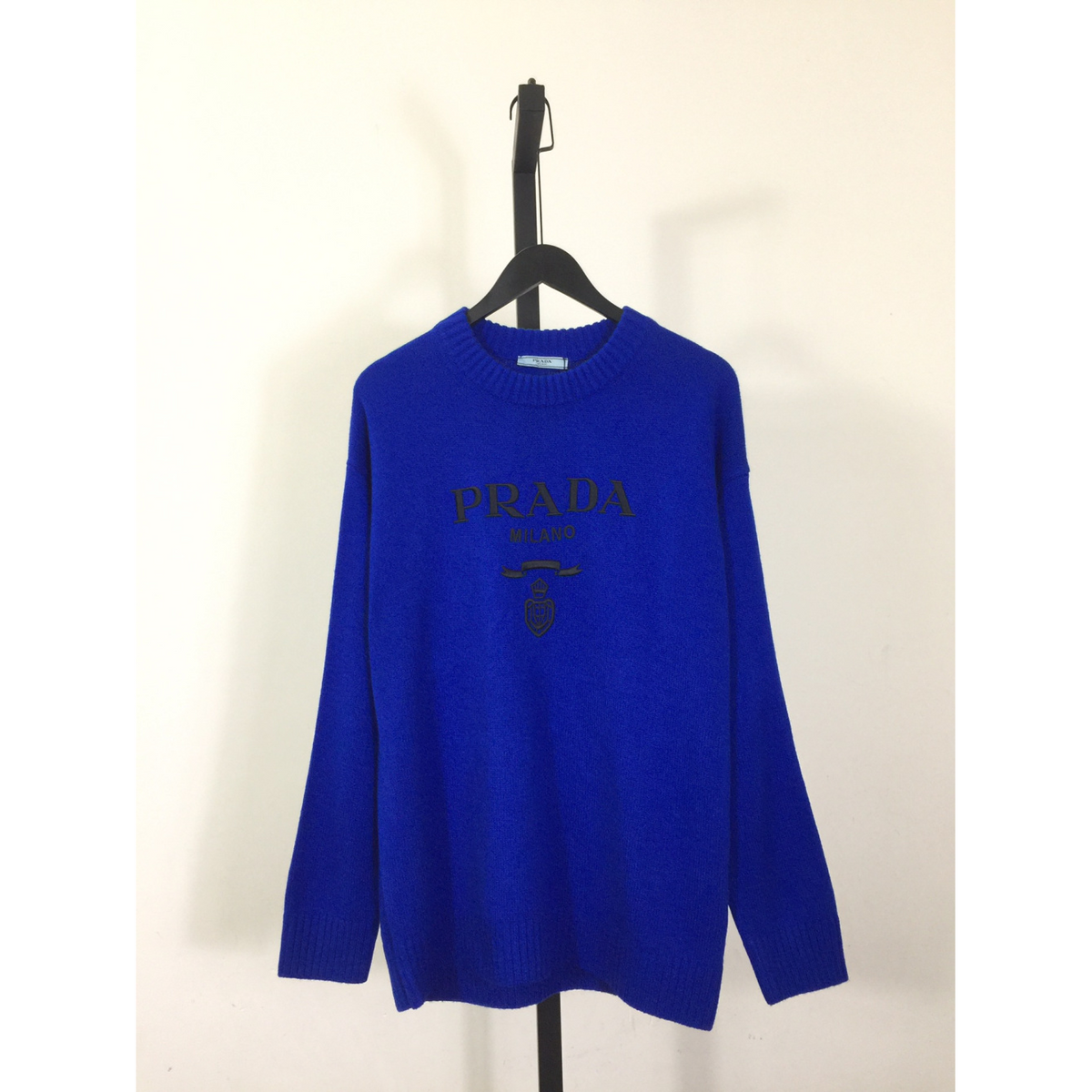 Moletom Prada com Logotipo Bordado Azul Escuro