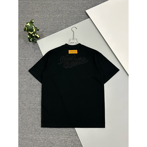 Camiseta de Algodão Louis Vuitton Logo LV Lovers Bordado Preta