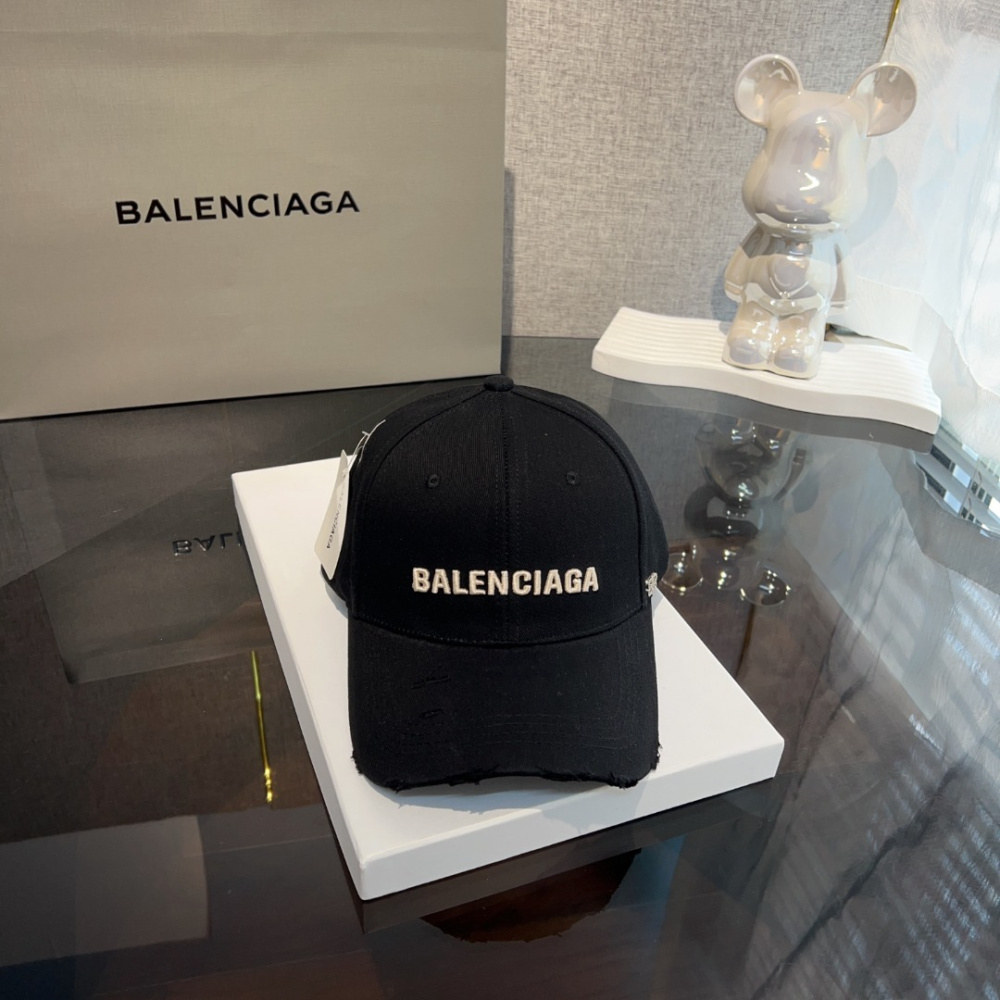 Boné Balenciaga em Tecido Algodão Preto