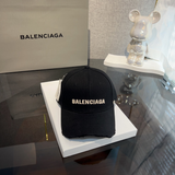 Boné Balenciaga em Tecido Algodão Preto