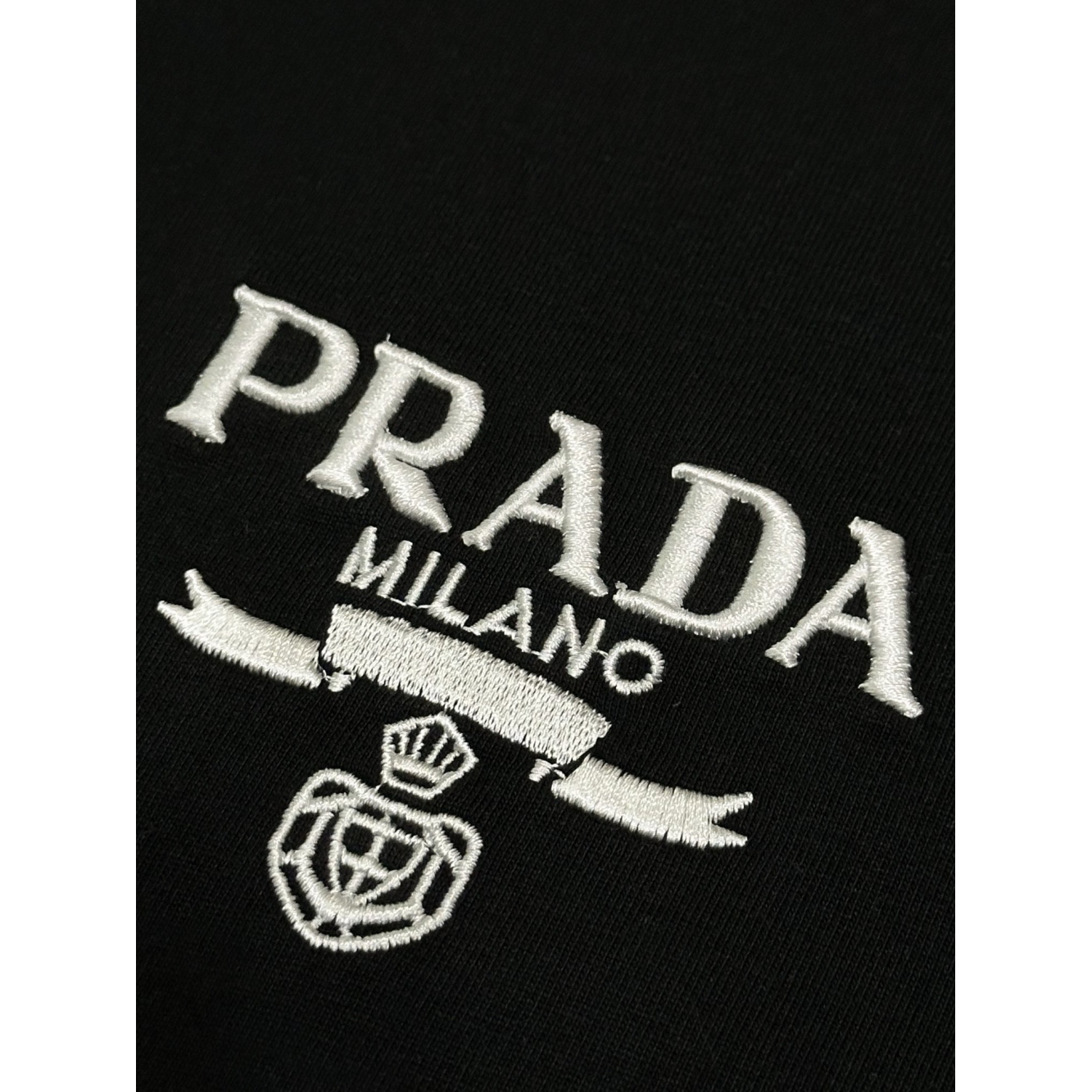 Camisa Prada em algodão com Bordado Prada Preta