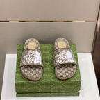 Gucci Chinelo North The Face