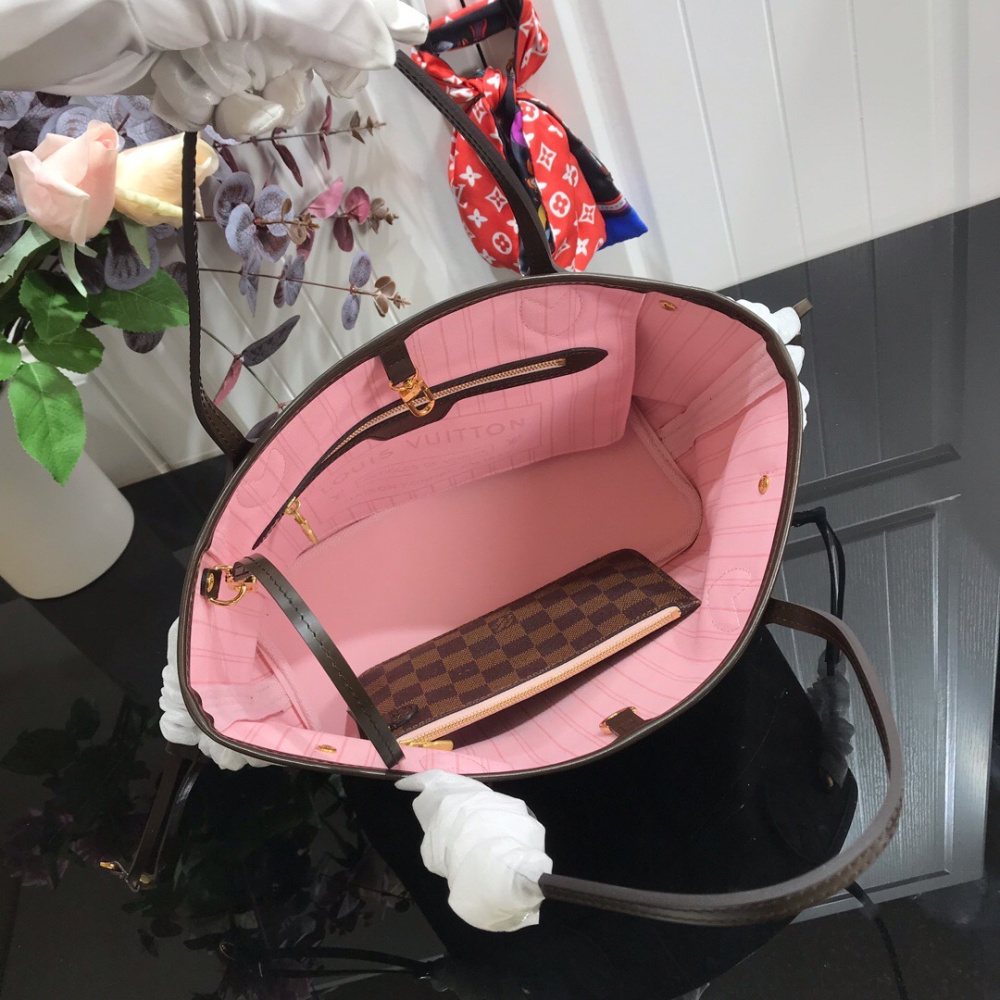 Bolsa Louis Vuitton Neverfull Damier Ébene Interior Rosa