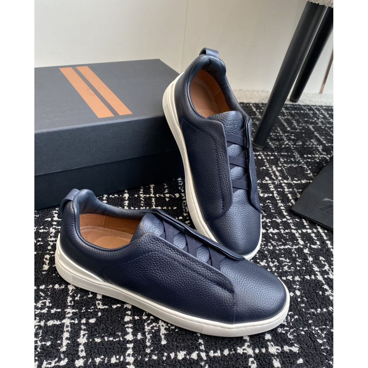 Zegna Triple Stitch em Couro Granulado Azul Marinho