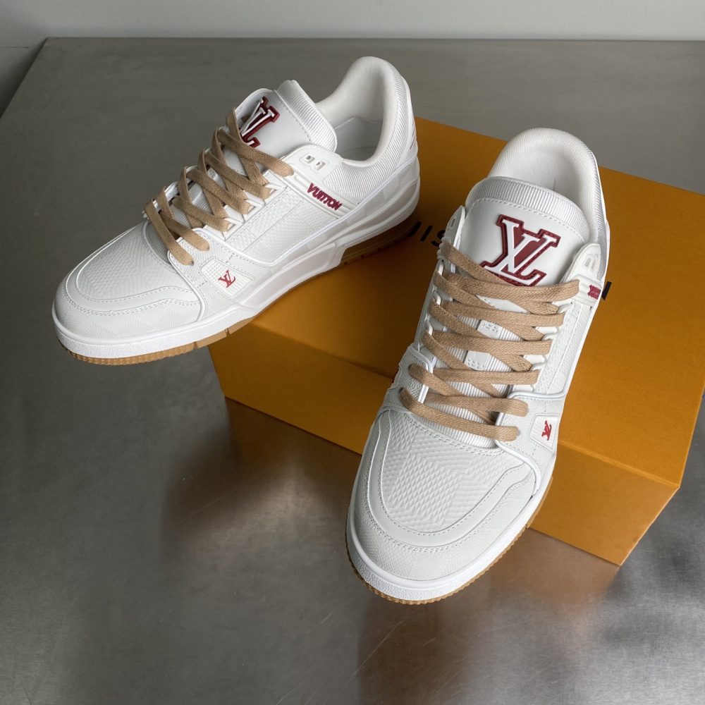 Tênis Louis Vuitton Trainer Branco Damier em relevo