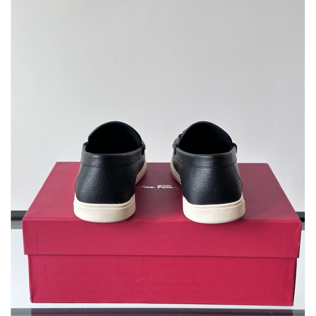 Sapato Mocassim Salvatore Ferragamo Casual Preto