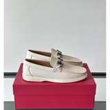 Sapato Mocassim Salvatore Ferragamo Casual Branco com Fivela Gancini