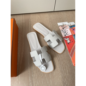 Sandália Hermès Oran Branco
