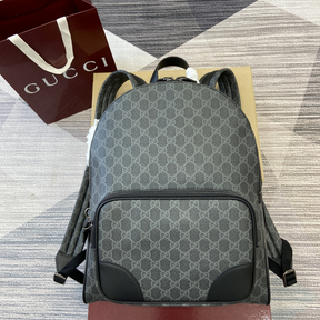 Mochila Gucci GG Emblem Cinza 31x41x18cm