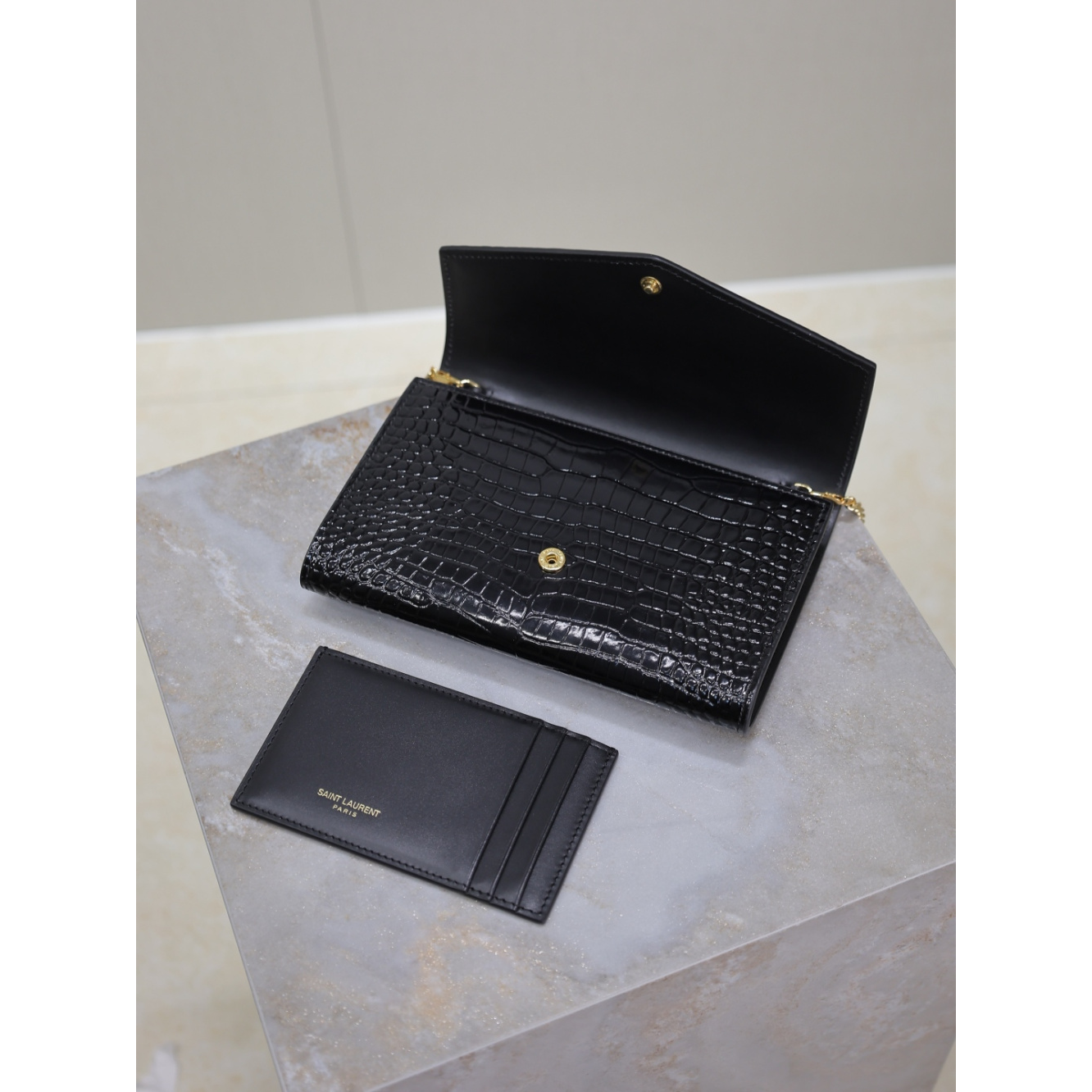 Bolsa Saint Laurent YSL Uptown Couro Croc 19x12x4cm (duas cores ferragem)