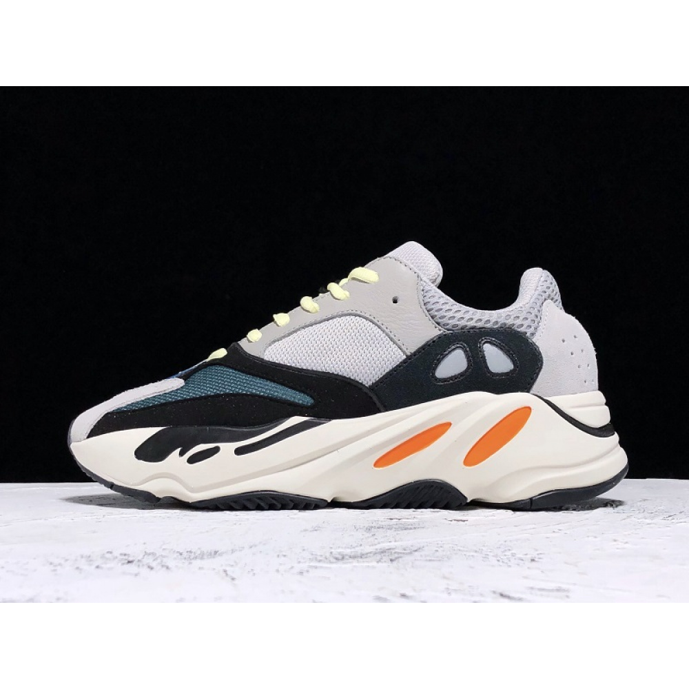 YEEZY WAVE RUNNER BOOST  700 SOLID GREY