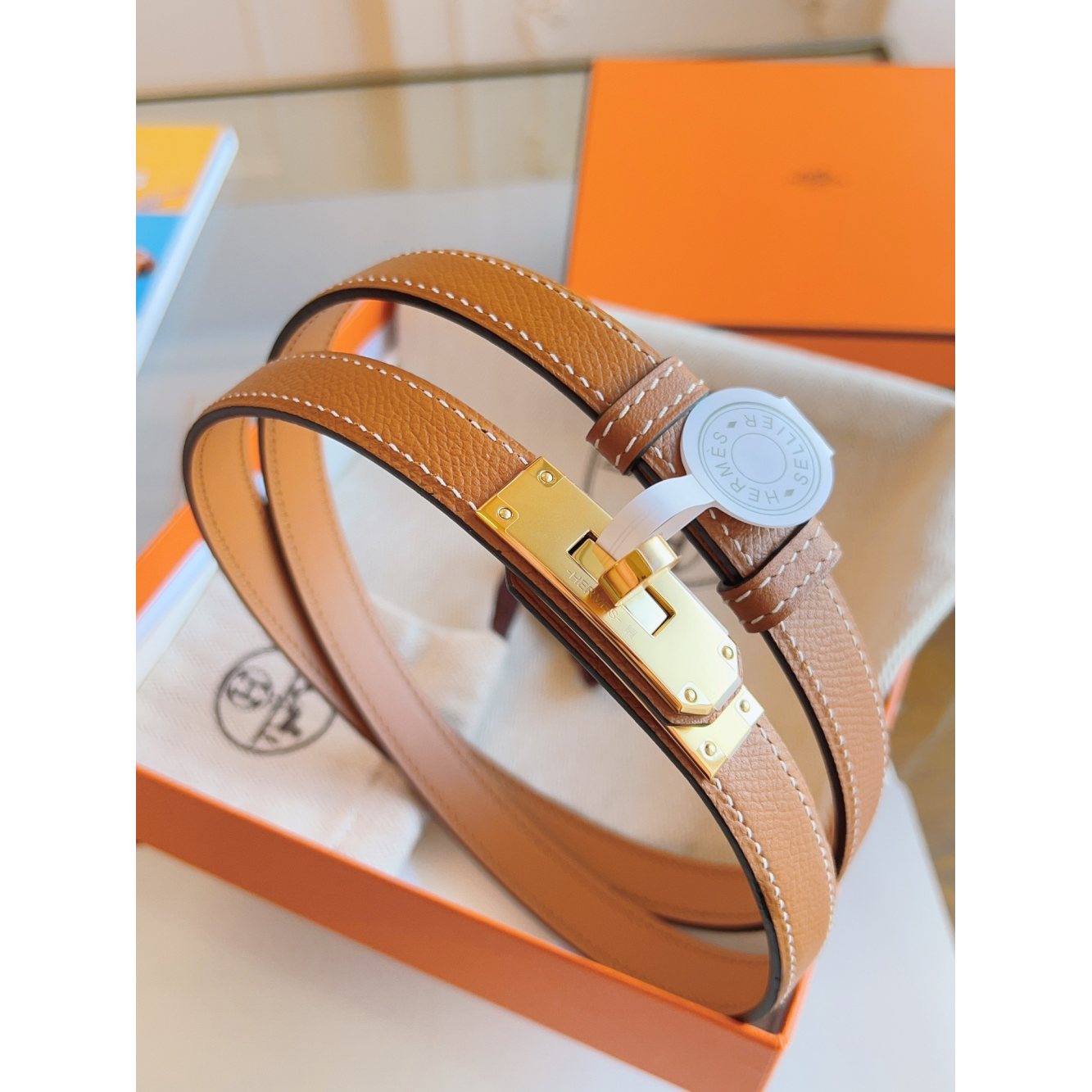 Cinto Hermès Kelly em Couro Caramelo com Fivela Kelly Dourada 1.8cm