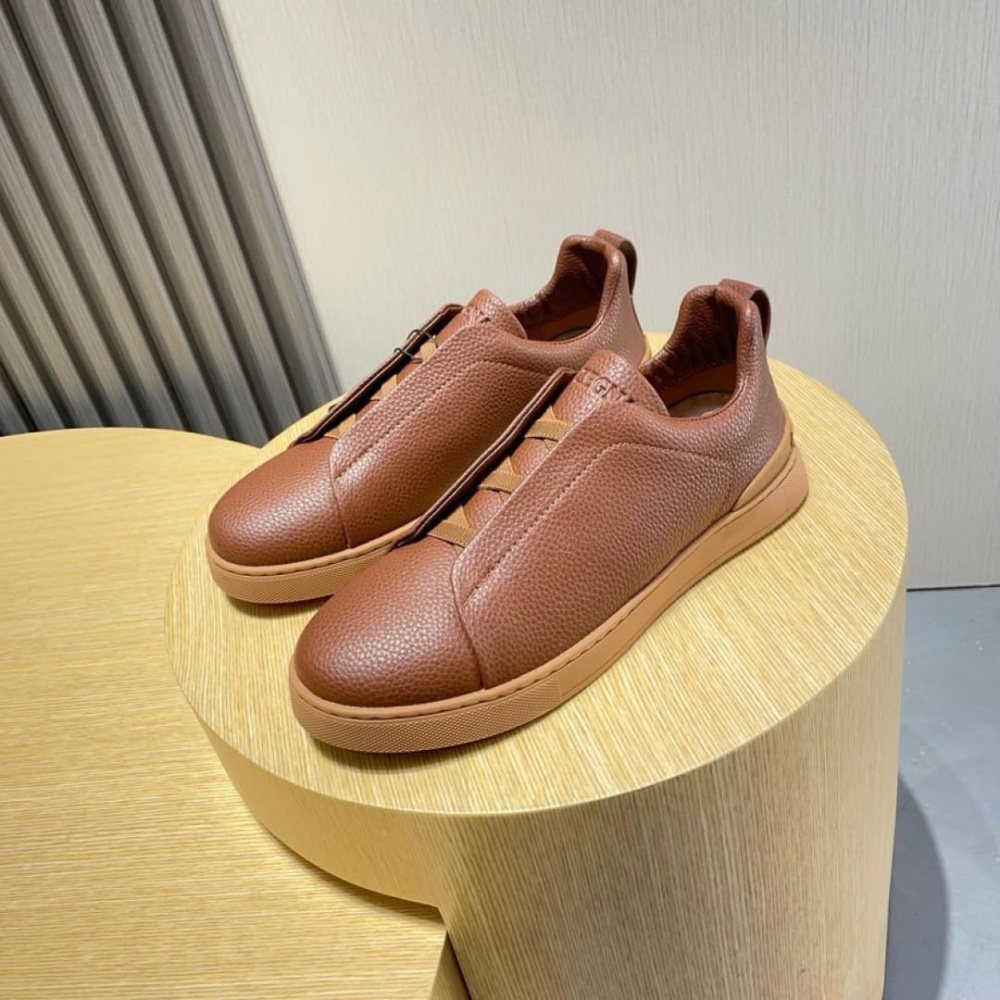 Zegna Triple Stitch em Couro Marrom Ferrrugem